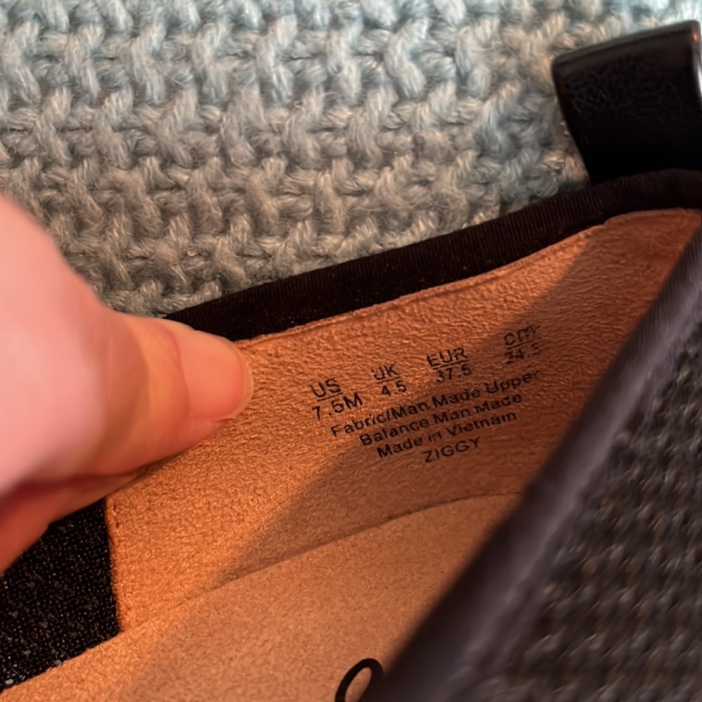 Life Stride Black Knit Slip-On Women's Flats - Picture 6 of 7